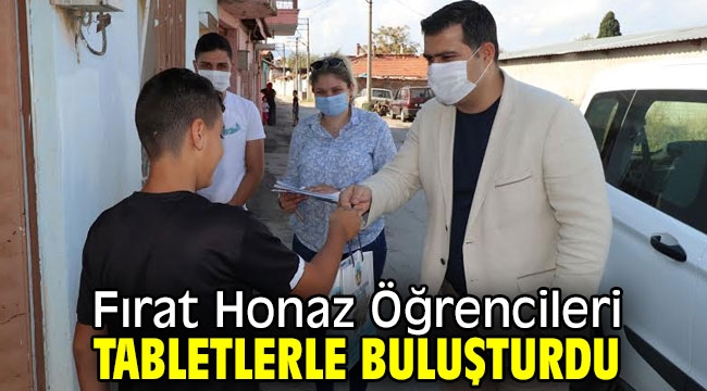 Fırat Honaz Öğrencileri Tabletlerle Buluşturdu