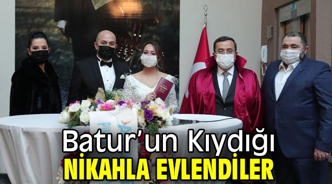 Başkan Batur'un Kıydığı Nikahla Evlendiler