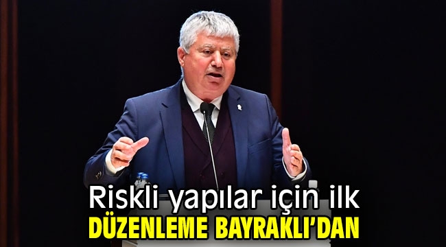 Riskli yapılar için ilk düzenleme Bayraklı'dan