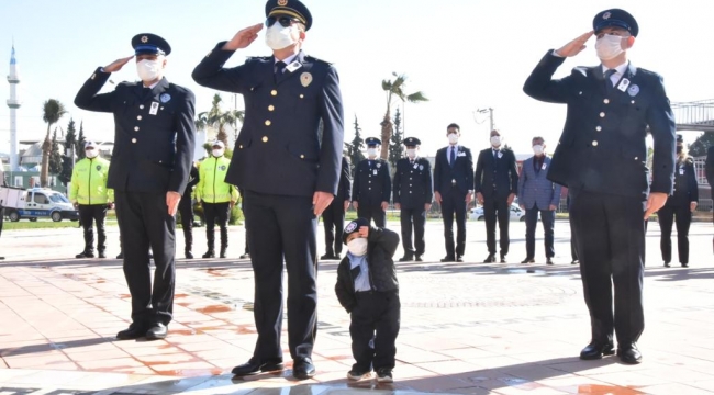 Torbalı'da Polis Haftası etkinliğinde minik sürpriz