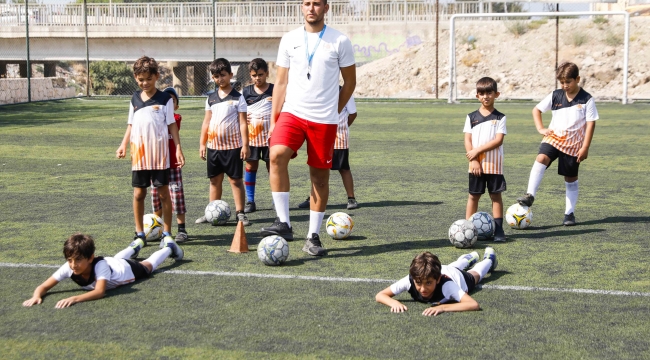 Seferihisar Belediyesi Yaz Spor Okulları devam ediyor