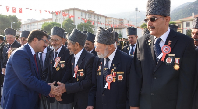 Başkan Çelik Gaziler Günü'nü kutladı