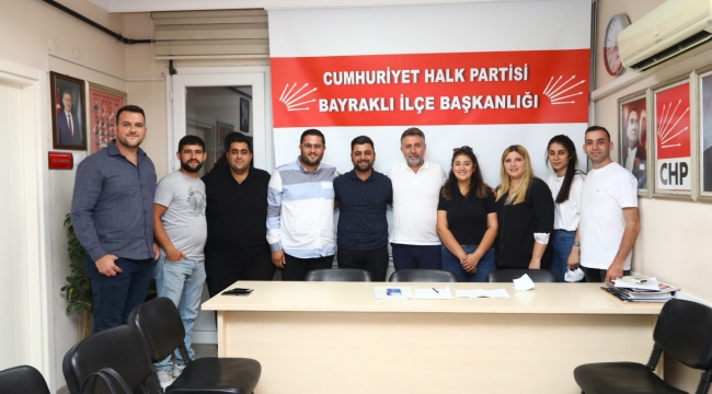 Başkan Sandal CHP Bayraklı Gençlik Kolları'yla bir araya geldi