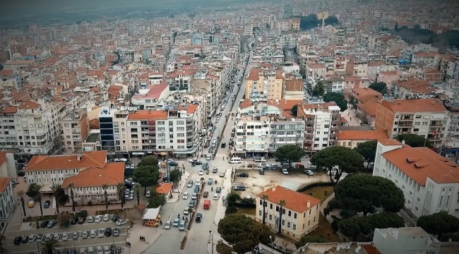 Saraçoğlu Caddesi'nde atık bırakma saatleri hatırlatıldı 