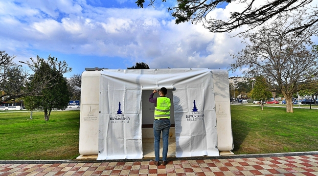 İzmir'deki parklar deprem toplanma alanı olarak düzenleniyor