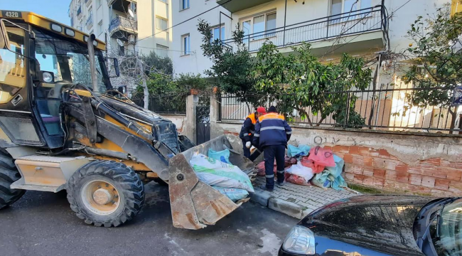 Bayraklı'da bir yılda 13 bin ton moloz toplandı!