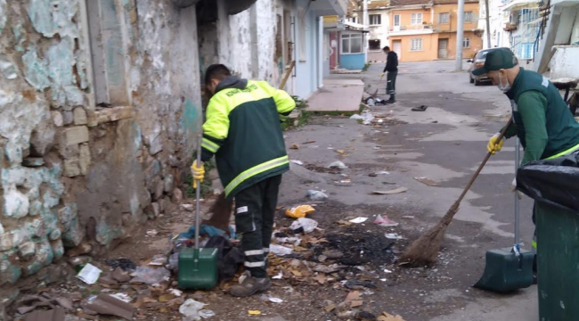 Konak'tan Roman mahallelerinde temizlik seferberliği