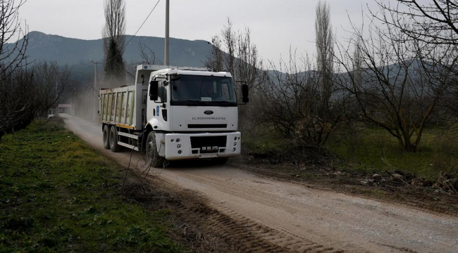 Ada'da yol çalışmaları devam ediyor