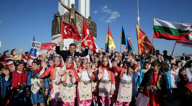 Karşıyaka'da bayram coşkusu!