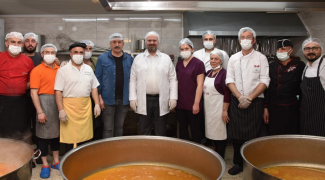 Menemen'de iftarlıklar Pehlivan'dan