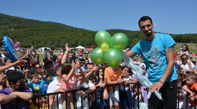 Torbalı'da gökyüzü rengarenk oldu