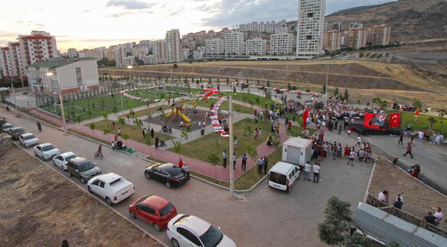 Prof. Dr. Güngör Nişli'nin adını Karşıyaka'da ölümsüzleştirdi