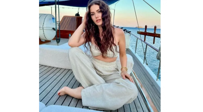 Fahriye Evcen'den tekne pozları 