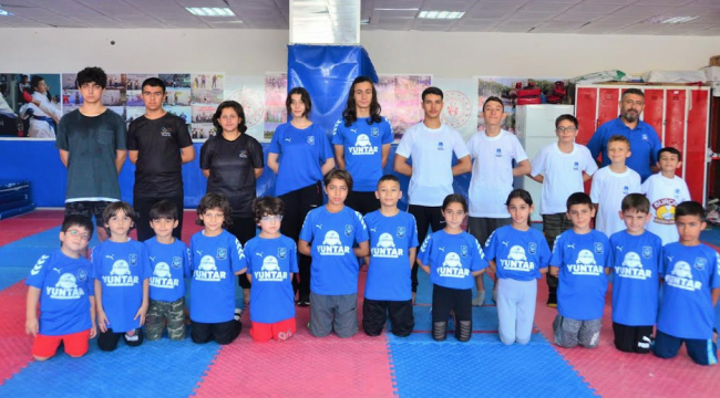 Yunusemreli gençler wushu öğreniyor