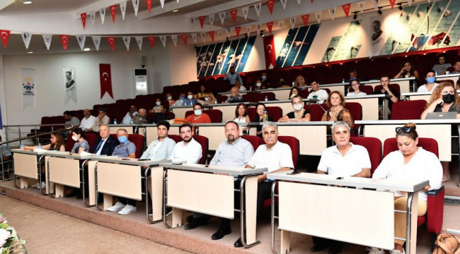 Çiğli Belediyesi katılımcı demokrasi için eyleme geçti