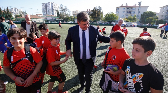 Karşıyaka Belediyesi'nden amatör spor kulüplerine tam destek