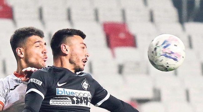 Altay 90+4'te yıkıldı