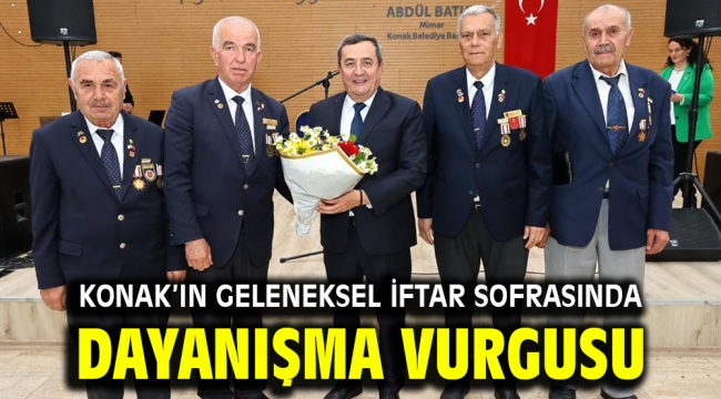 Konak'ın geleneksel iftar sofrasında dayanışma vurgusu 