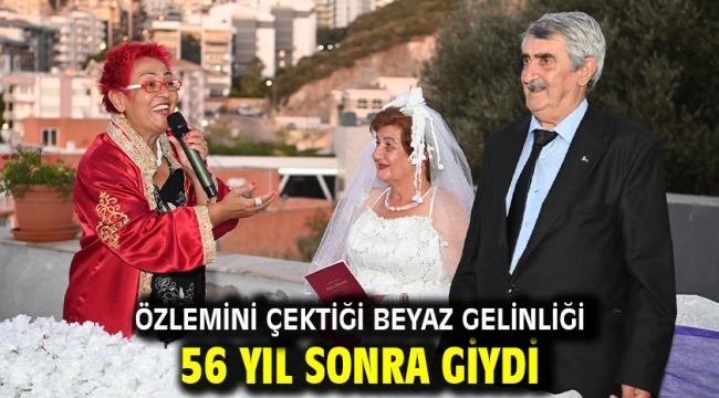 Özlemini Çektiği Beyaz Gelinliği 56 Yıl Sonra Giydi