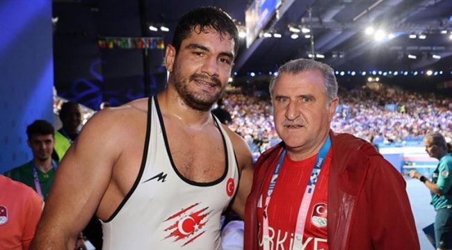 Gençlik ve Spor Bakanı Osman Aşkın Bak, Paris 2024'ü değerlendirdi: Verilen imkanları doğru kullanamayan federasyonlar bunun hesabını verecek