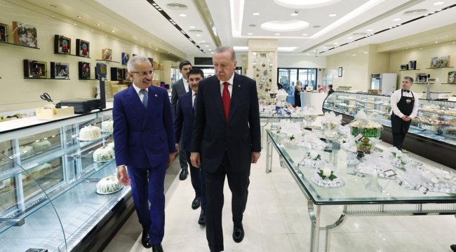 Cumhurbaşkanı Erdoğan'dan pastane ziyareti