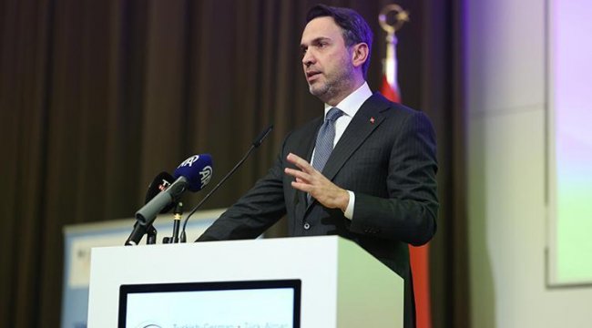 Bakan Bayraktar, Berlin'de 6'ncı Türk- Alman Enerji Forumu'na katıldı