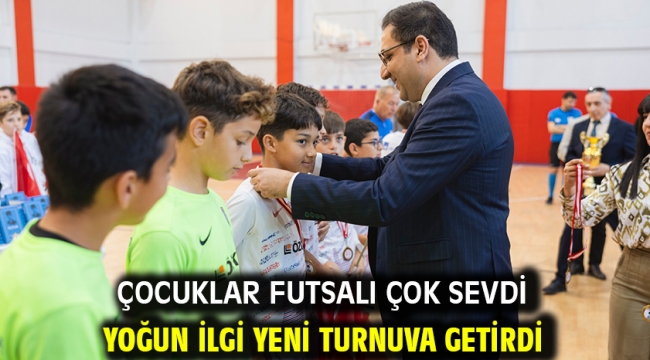 Çocuklar futsalı çok sevdi Yoğun ilgi yeni turnuva getirdi