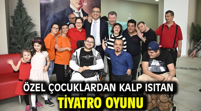 Özel çocuklardan kalp ısıtan tiyatro oyunu