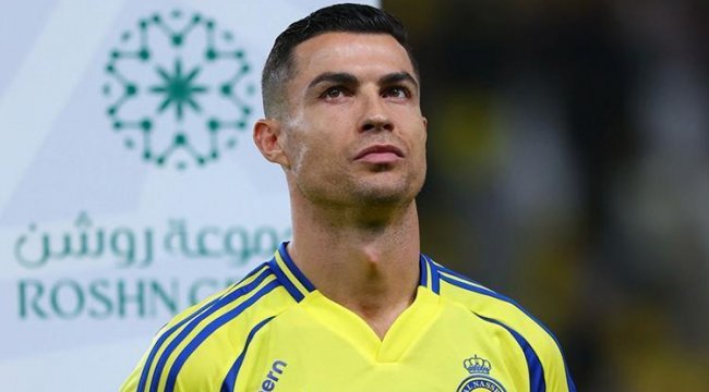 Cristiano Ronaldo: Suudi Arabistan'da mutluyum