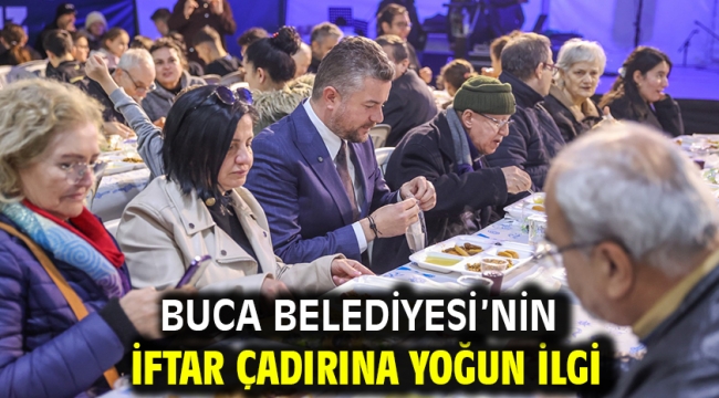 Buca Belediyesi'nin iftar çadırına yoğun ilgi